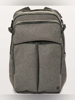 Lululemon Assert Backpack 30L Heathered Core Dark Grey / Black
